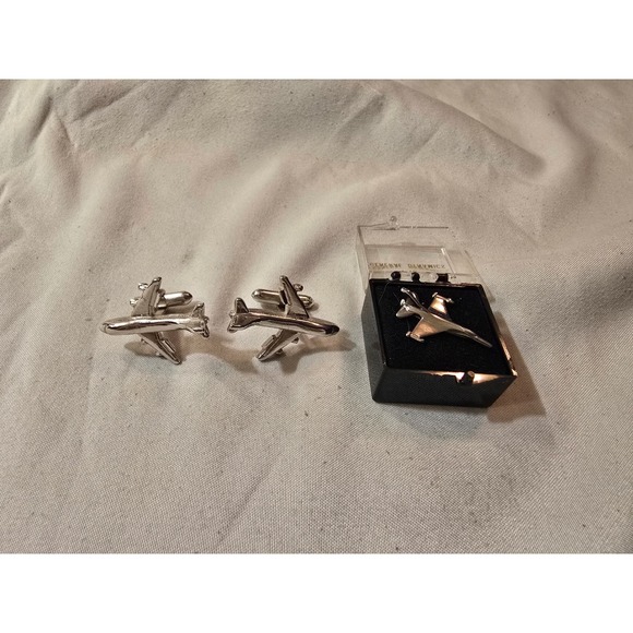 Vintage General Dynamics F-16 Fighting Falcon Cufflinks and Lapel Pin Set Silver